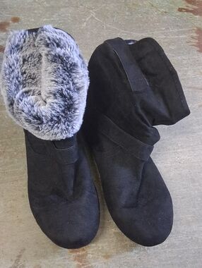 Report Black Suede Ankle Booties with Grey Faux Fur Cuff